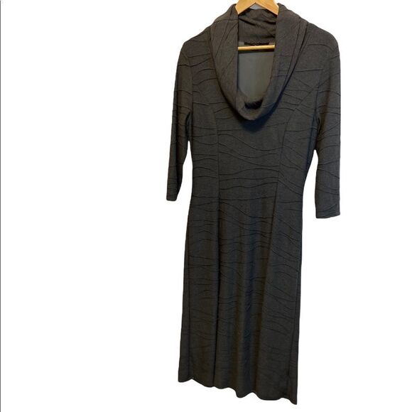 SHARGANO Grey Cowl Neck Fitted Stretch 3/4 Sleeve Knee Length Dress 6 - Picture 1 of 9